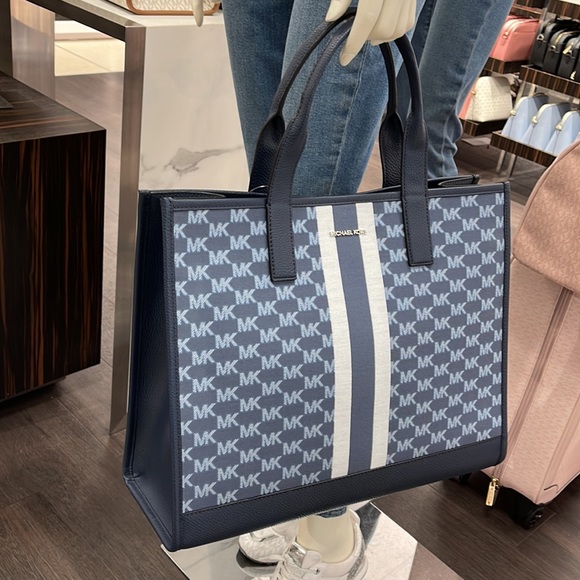 Michael Kors Men Women  XL Cooper Striped Logo Jacquard Structured Tote Handbag - Picture 14 of 16